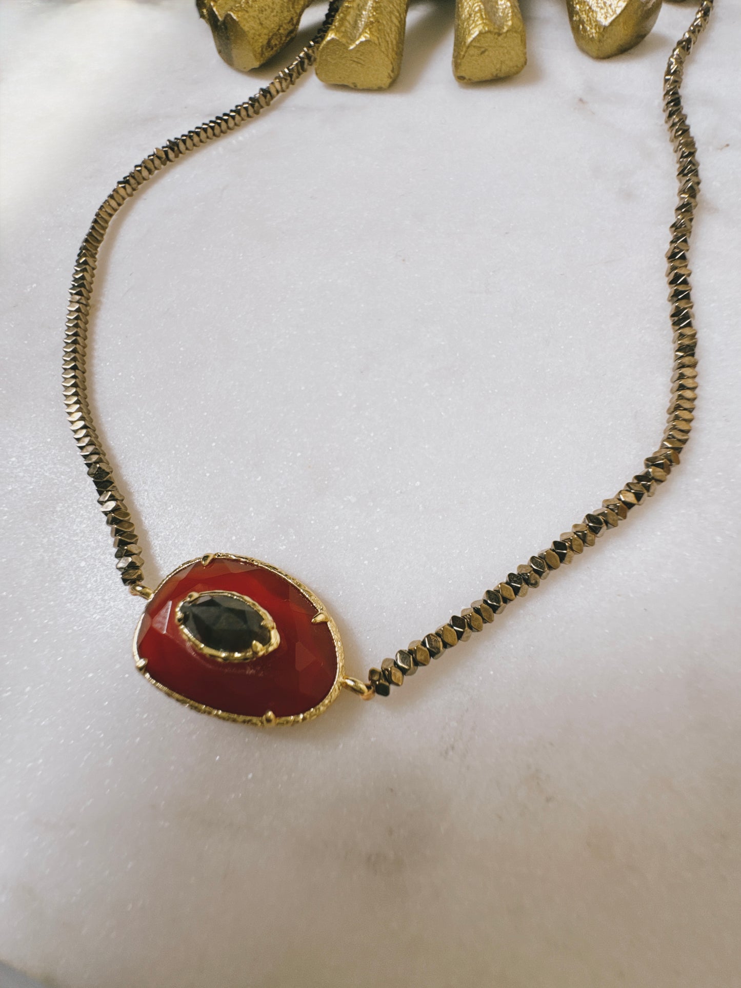 Choker Rania