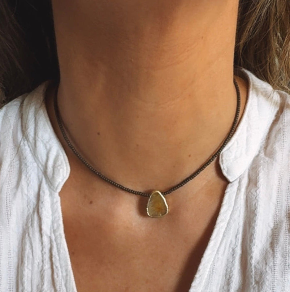 Collar Gaia Café - Cuarzo Rutilado