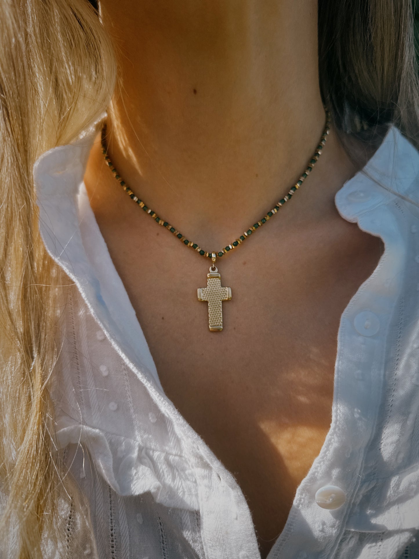 Collar Cruz