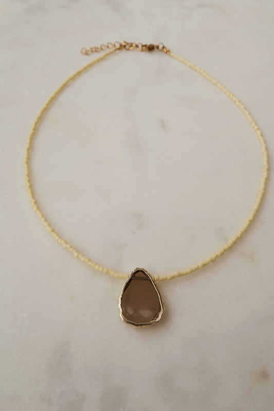 Collar Gaia Amarillo - Cuarzo Ahumado