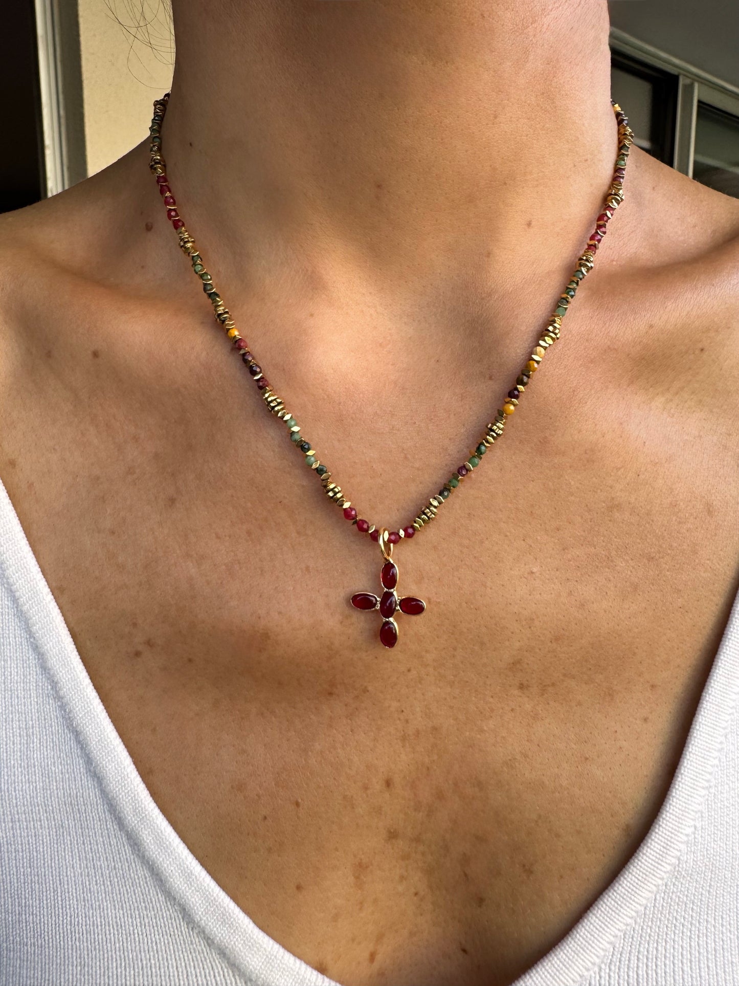 Collar Gina Cruz Granate