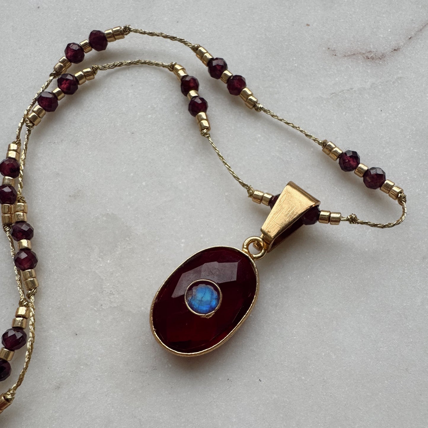 Collar Berna Granate