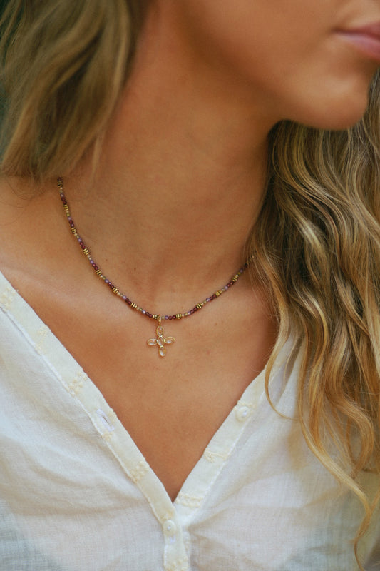 Collar Rena Cruz Cuarzo