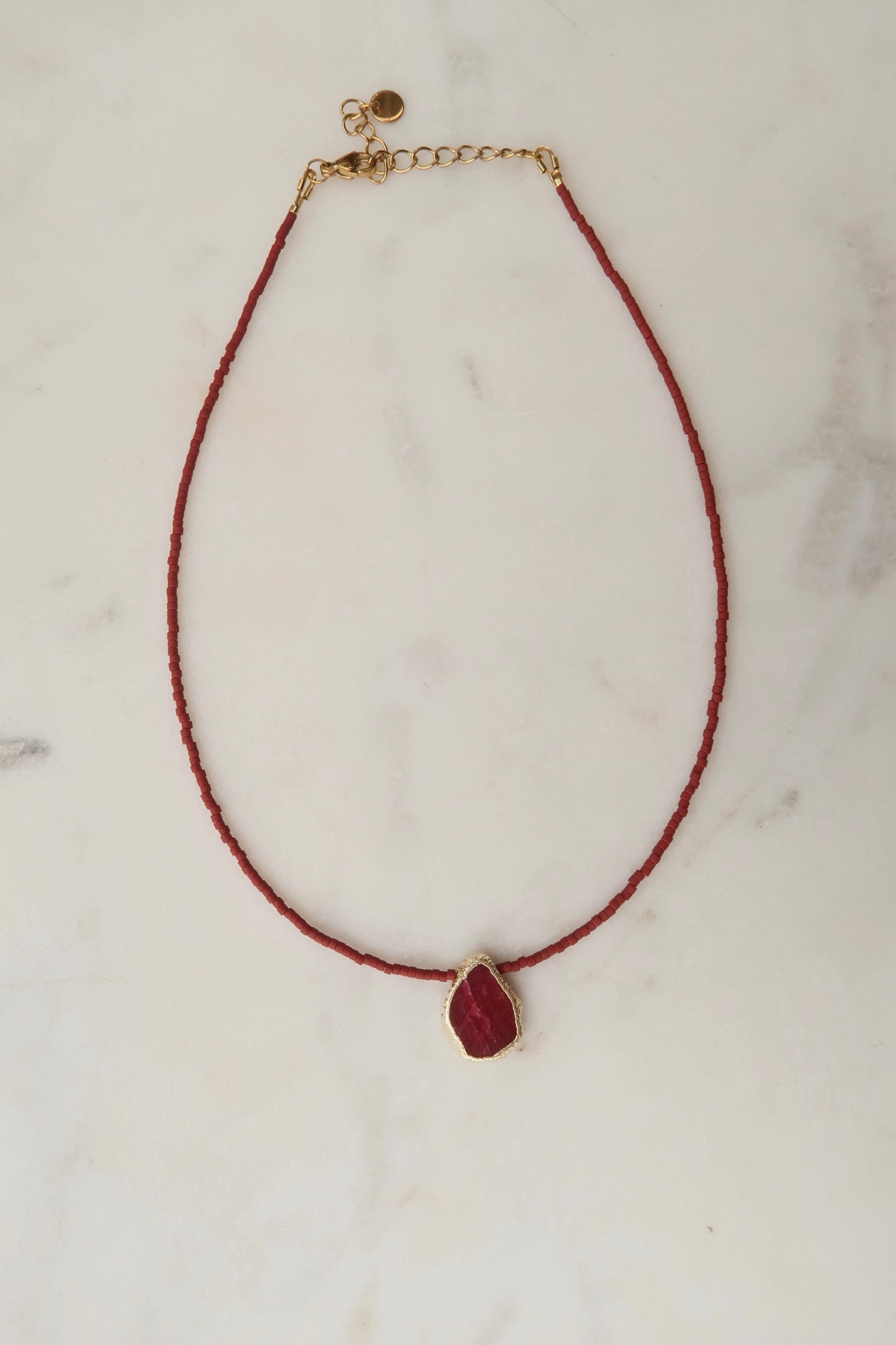 Collar Gaia Burdeo - Raíz de Rubí