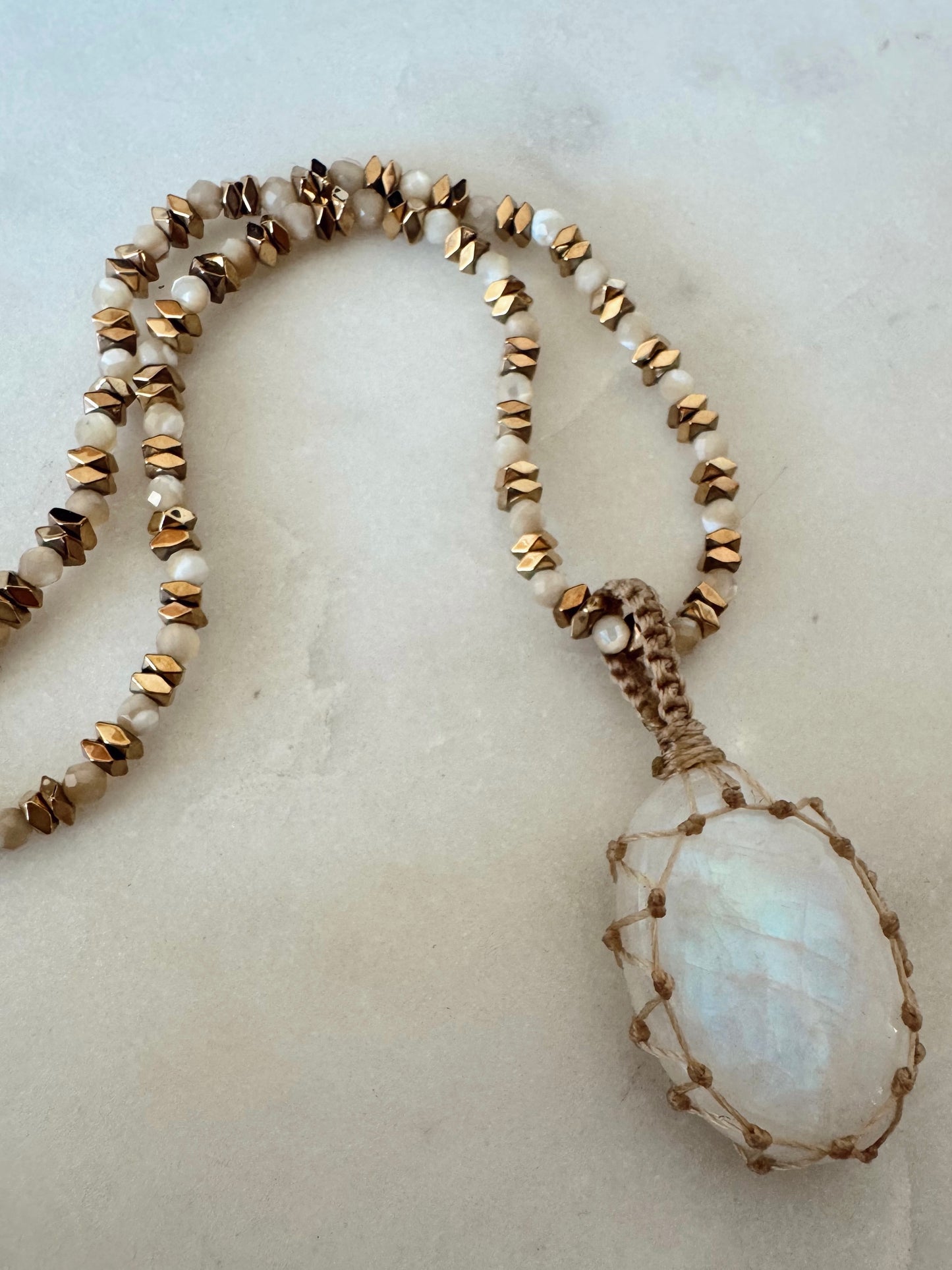 Collar Delhi Moonstone
