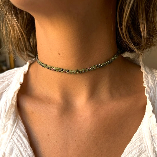 Choker Eva Rubí Zoisita