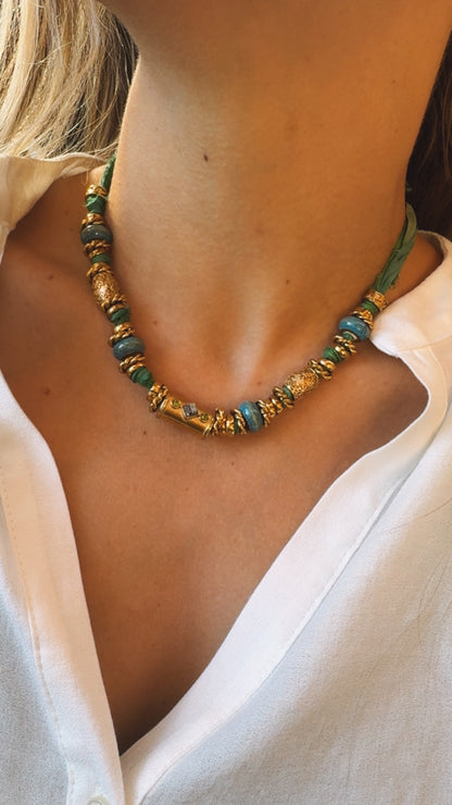 Collar Nepal Verde