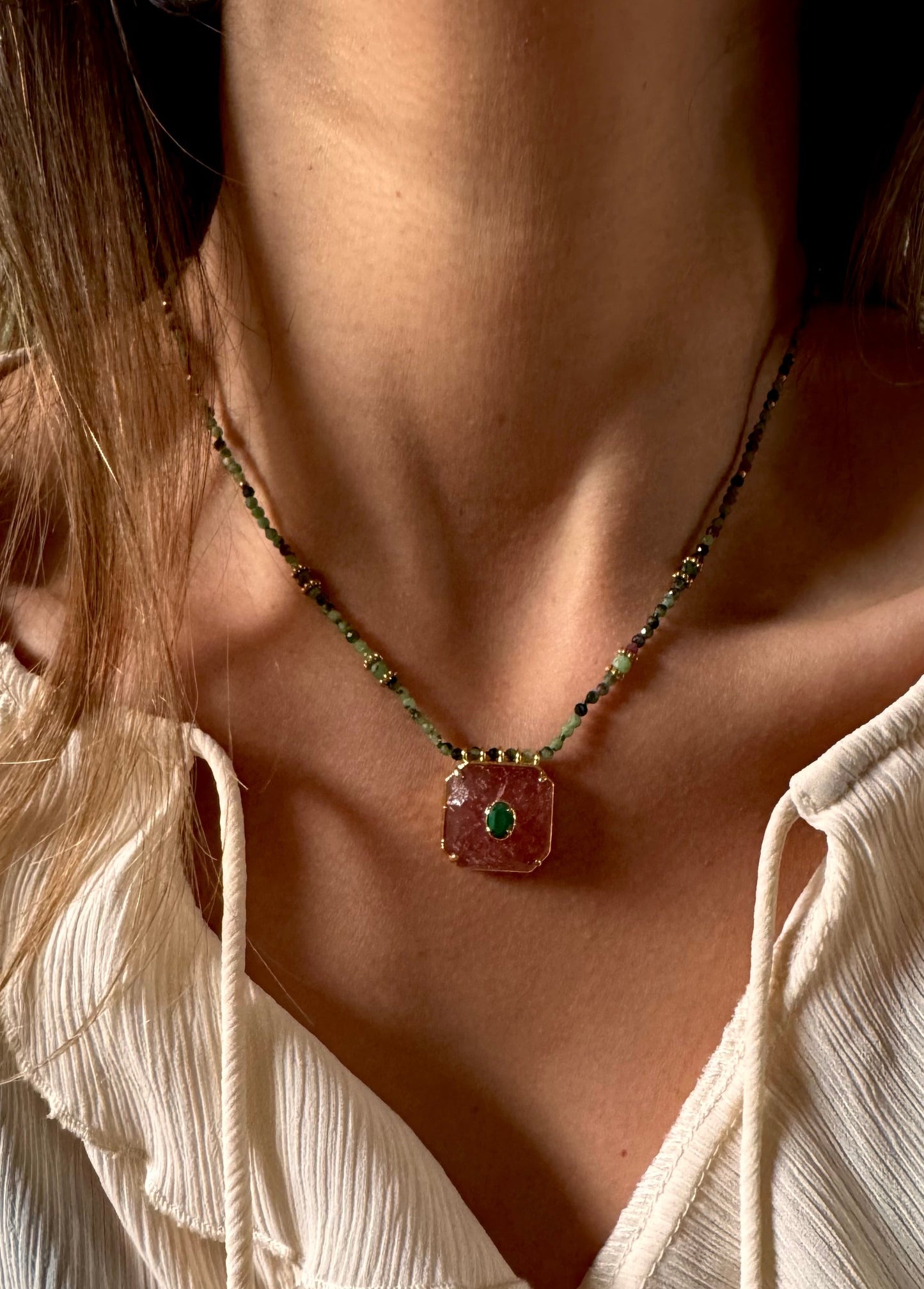Collar Zahara Rubí Zoisita