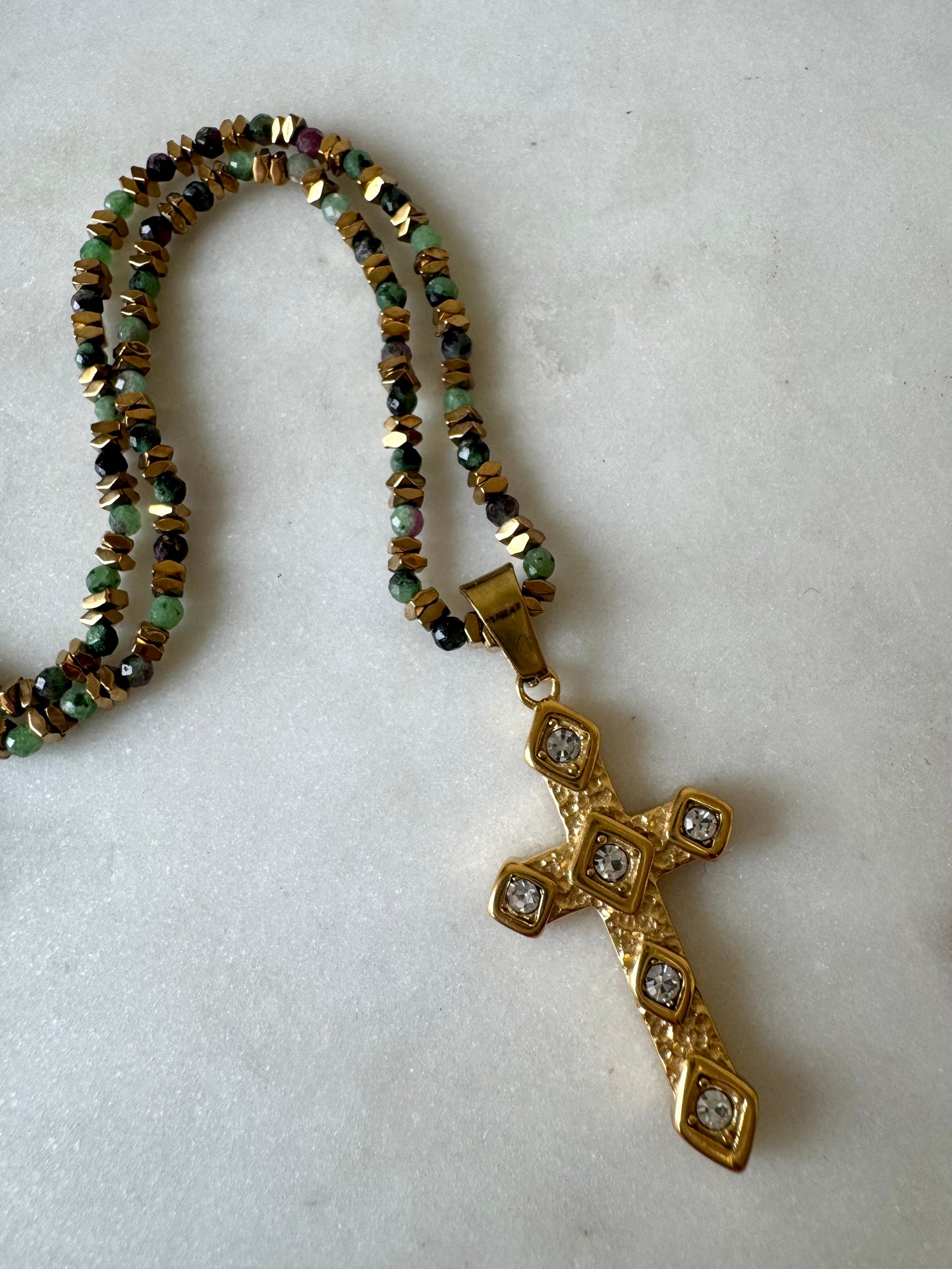 Collar Aurora Rubí Zoisita