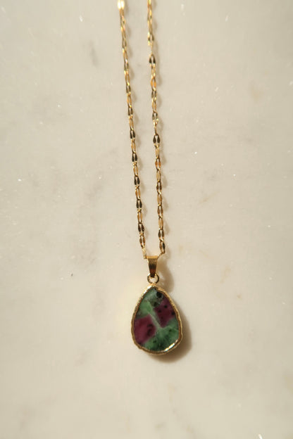 Collar Mumbai Rubí Zoisita