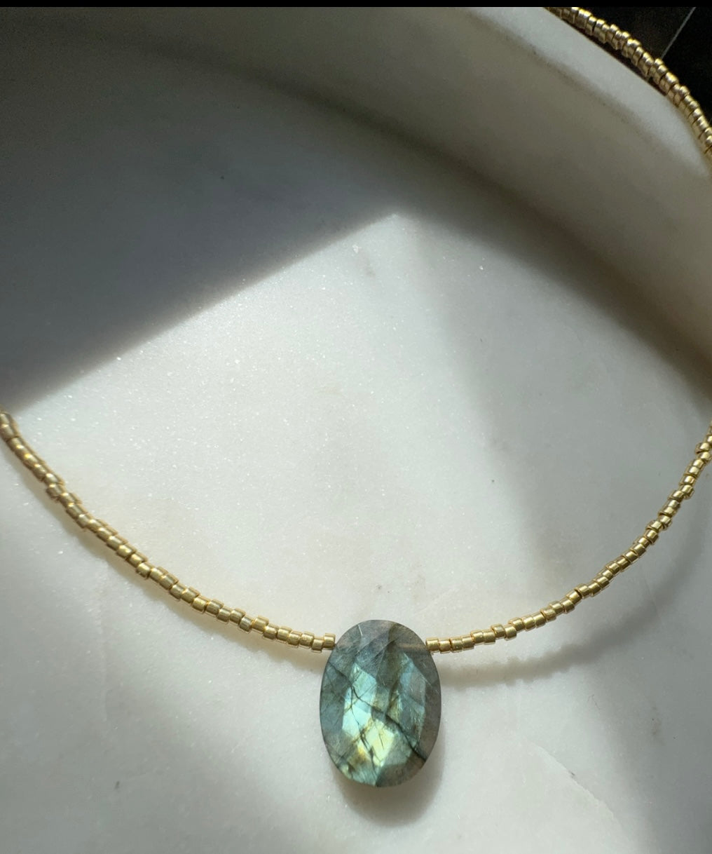 Collar Néa Gold