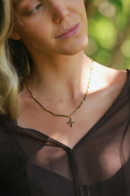 Collar Cande Cruz Cuarzo Ahumado